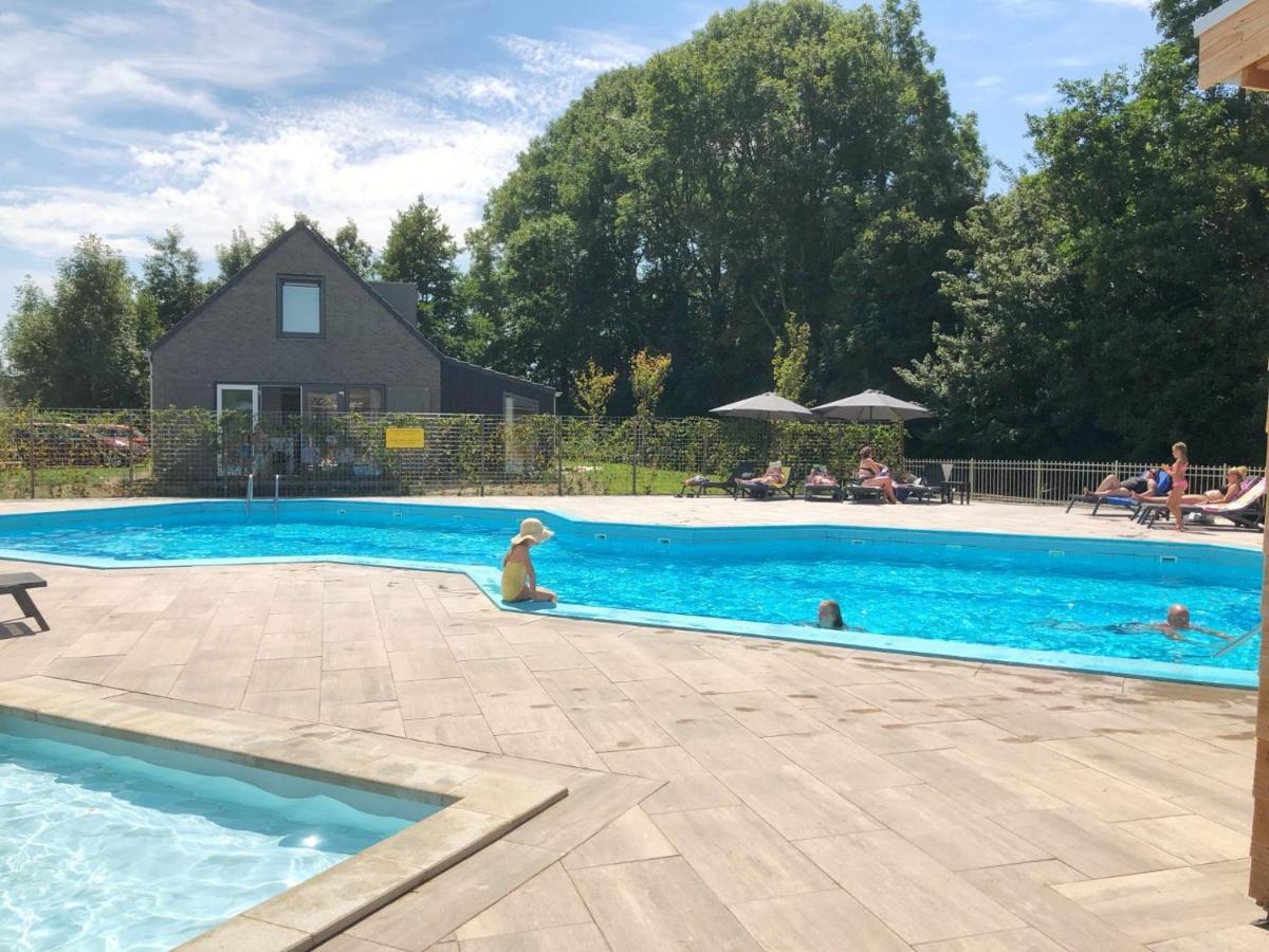 Chalet 556 Op Recreatiepark De Wielen Sint Maarten Esterno foto